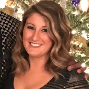 Meet your Posher, Chloe